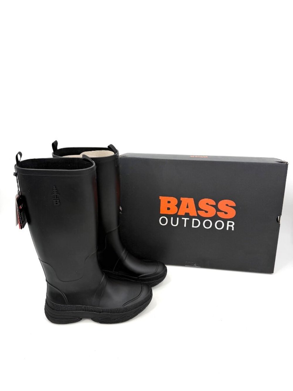 NEW IN BOX BASS OUTDOOR BLACK WATERPROOF RUBBER RAIN BOOTS!  8